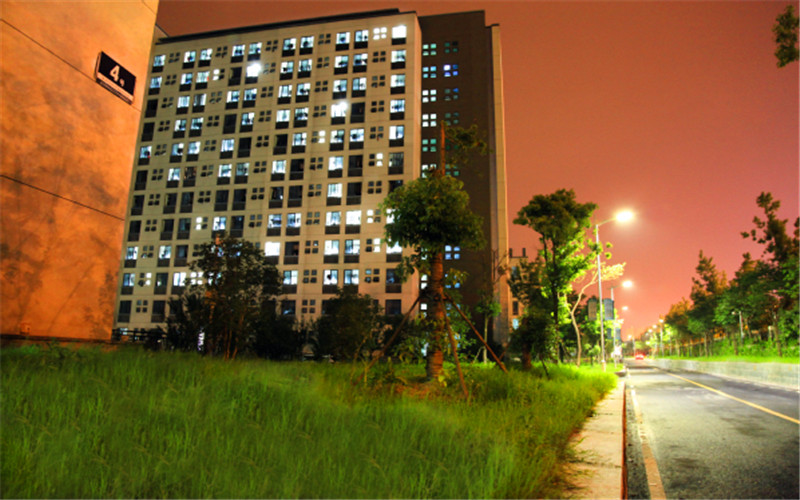 安徽中医药大学校园风景