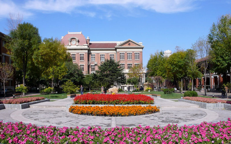 天津外国语大学校园风景