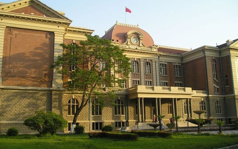 天津外国语大学校园风景