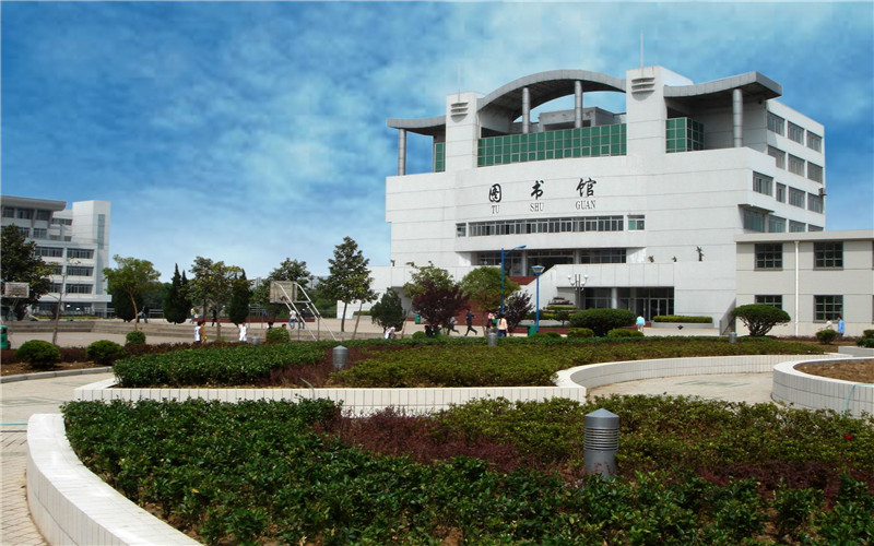 安徽工业职业技术学院校园风景