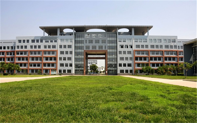 安徽粮食工程职业学院校园风景