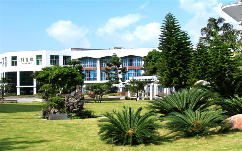 福建医科大学校园风景