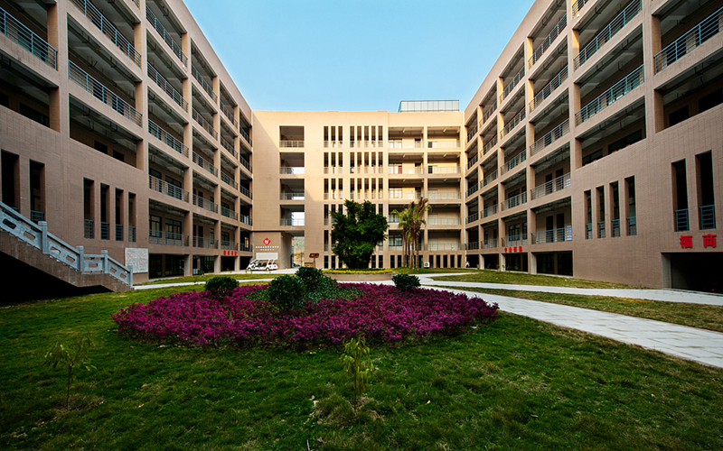 福建商学院校园风景