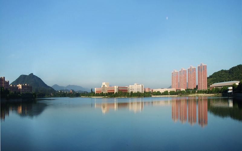 仰恩大学校园风景