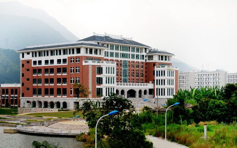 福建华南女子职业学院校园风景