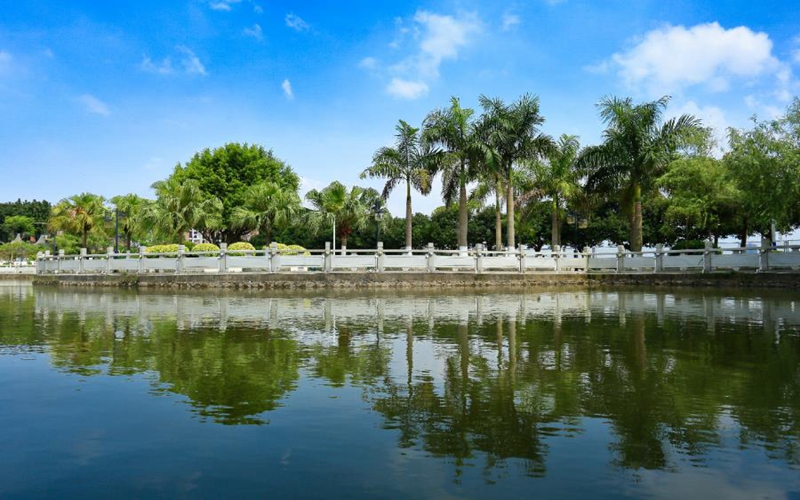 湄洲湾职业技术学院校园风景