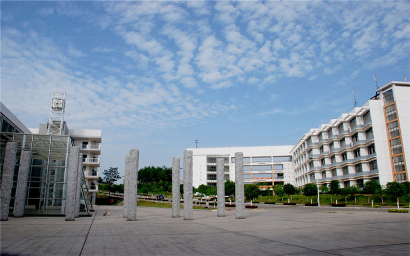 赣南师范大学校园风景