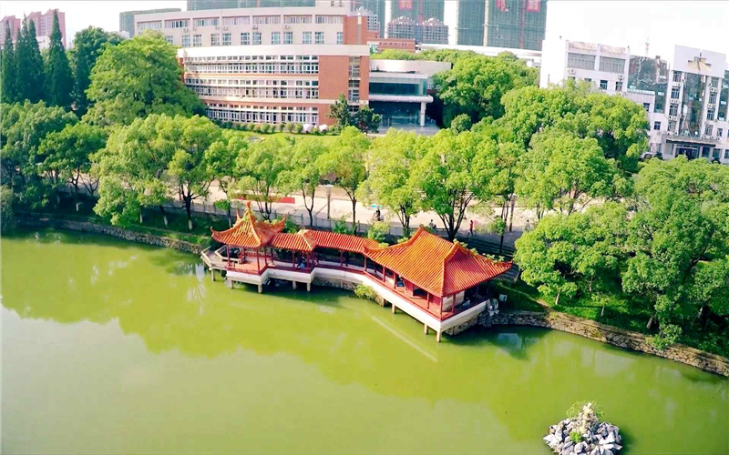 江西科技师范大学校园风景