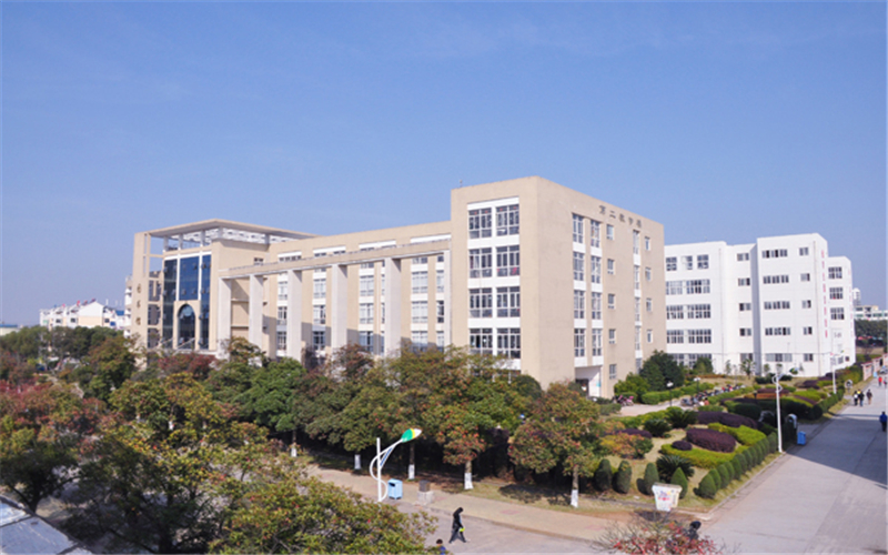 南昌大学共青学院校园风景