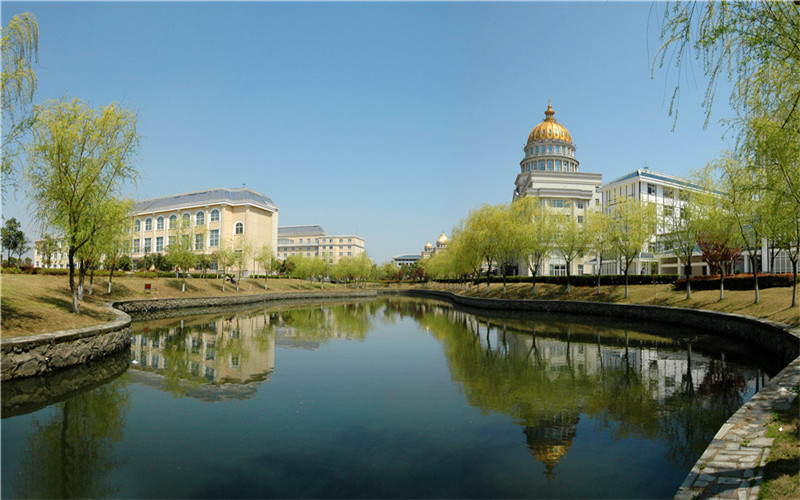 江西外语外贸职业学院校园风景