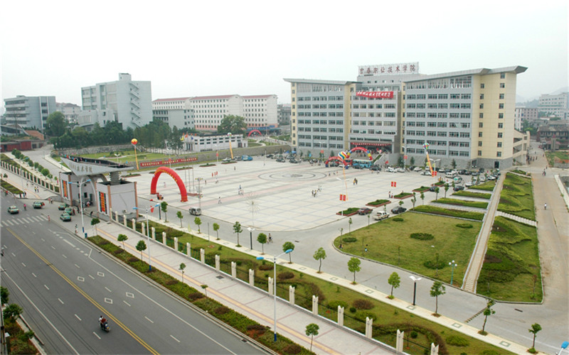 宜春职业技术学院校园风景