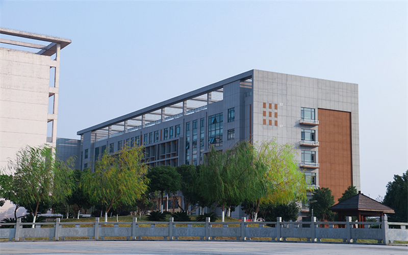 江西制造职业技术学院校园风景