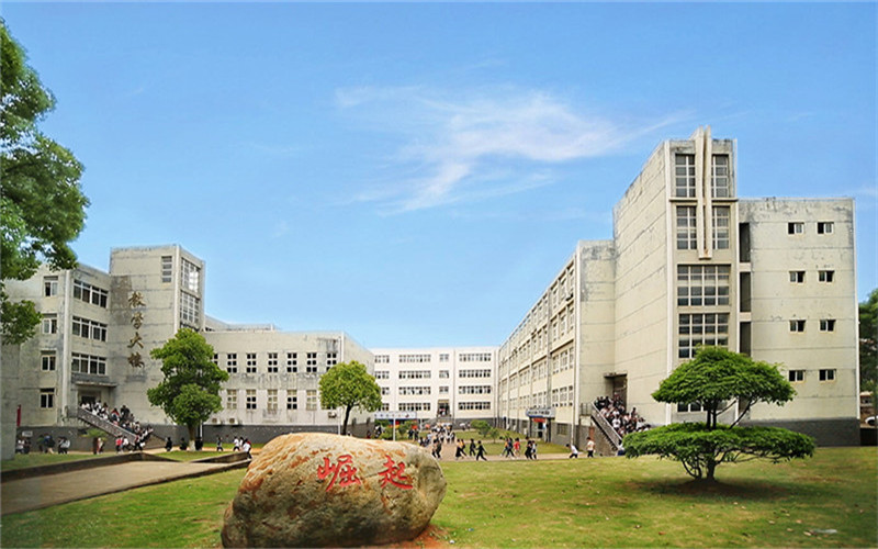 江西青年职业学院校园风景