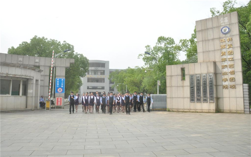 江西青年职业学院校园风景