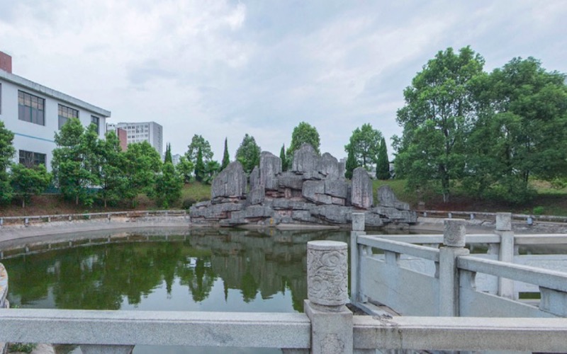 赣西科技职业学院校园风景