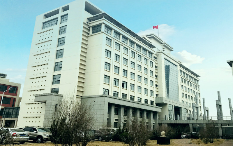 天津国土资源和房屋职业学院校园风景