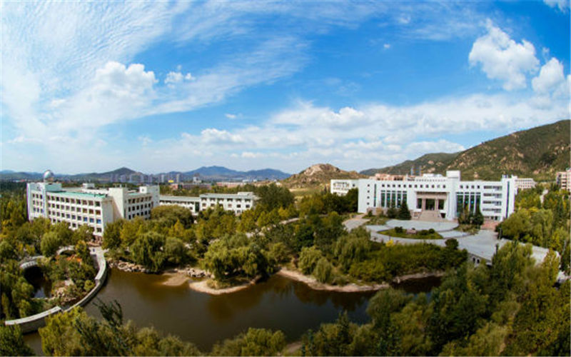 泰山学院校园风景