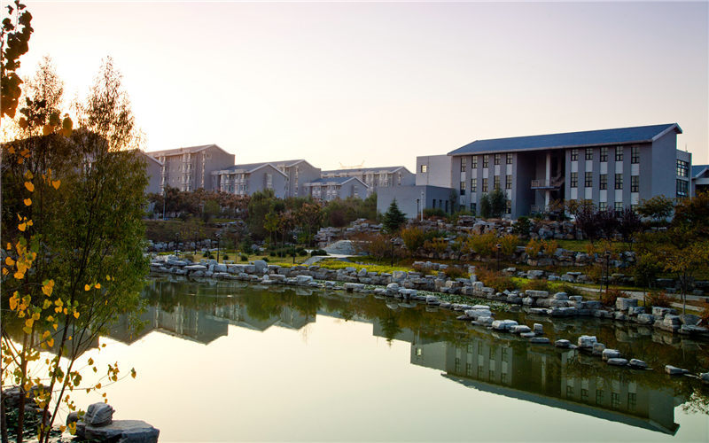 山东财经大学校园风景