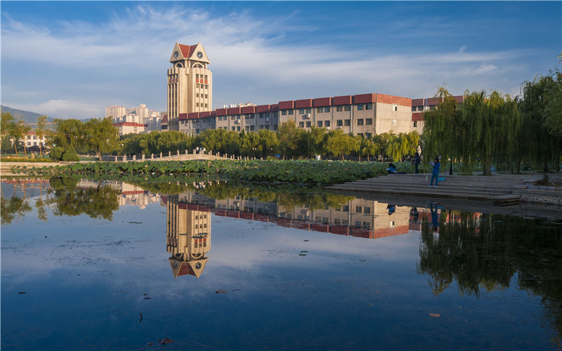 烟台大学校园风景