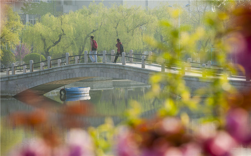 烟台大学校园风景