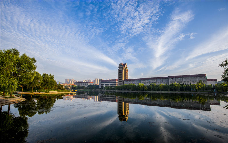 烟台大学校园风景