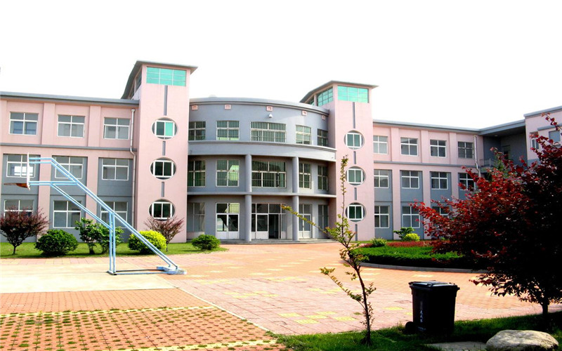青岛求实职业技术学院校园风景