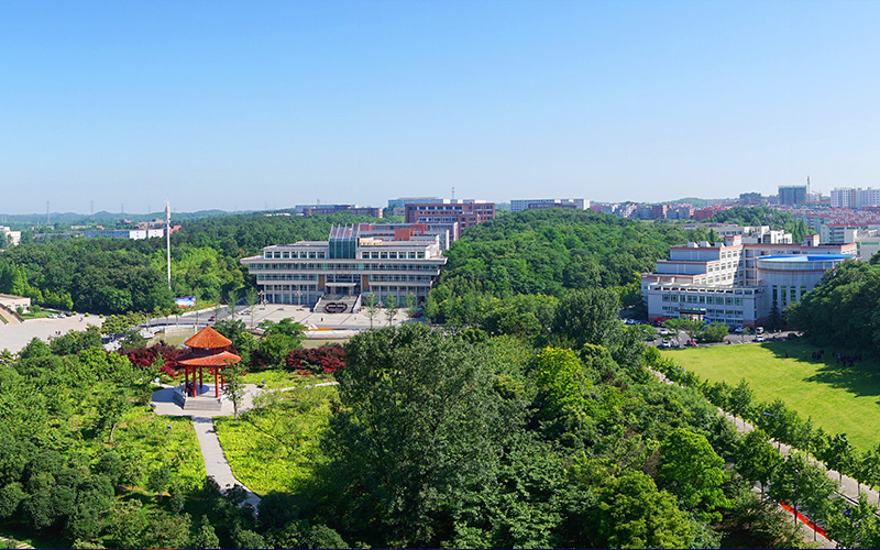 信阳师范大学校园风景