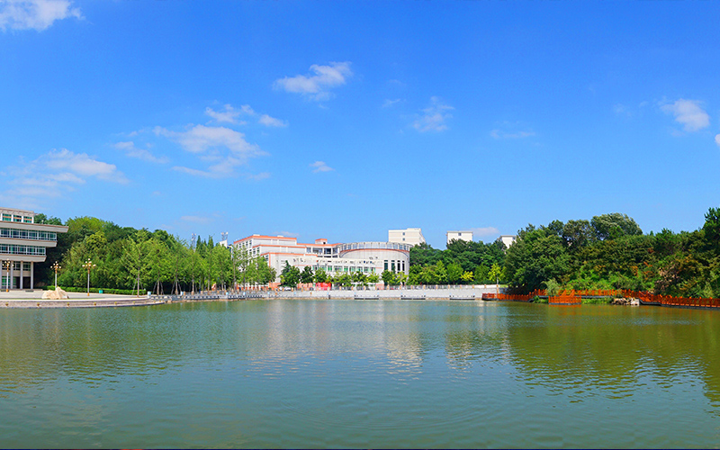 信阳师范大学校园风景