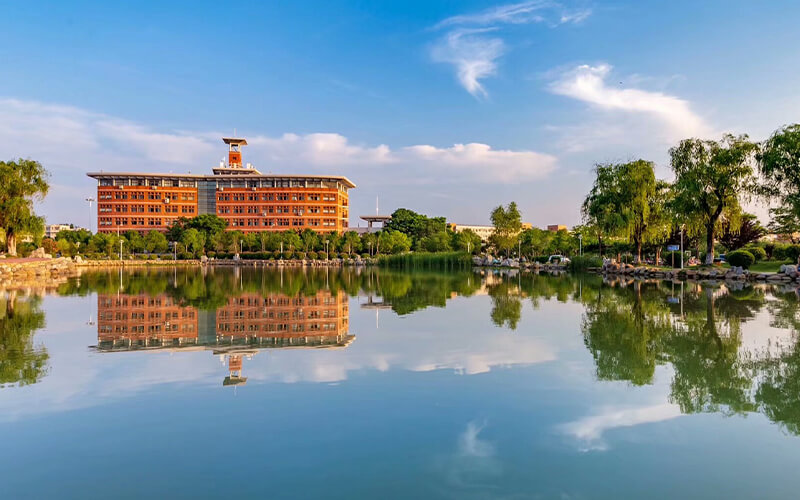 南阳师范学院校园风景