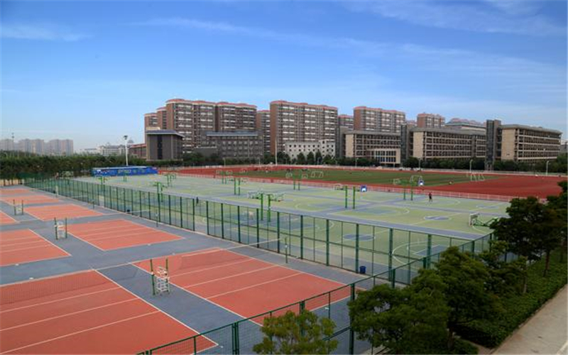 河南财经政法大学校园风景