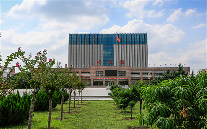 濮阳职业技术学院校园风景