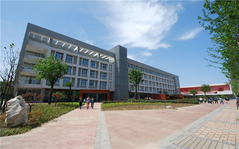 郑州电力高等专科学校校园风景