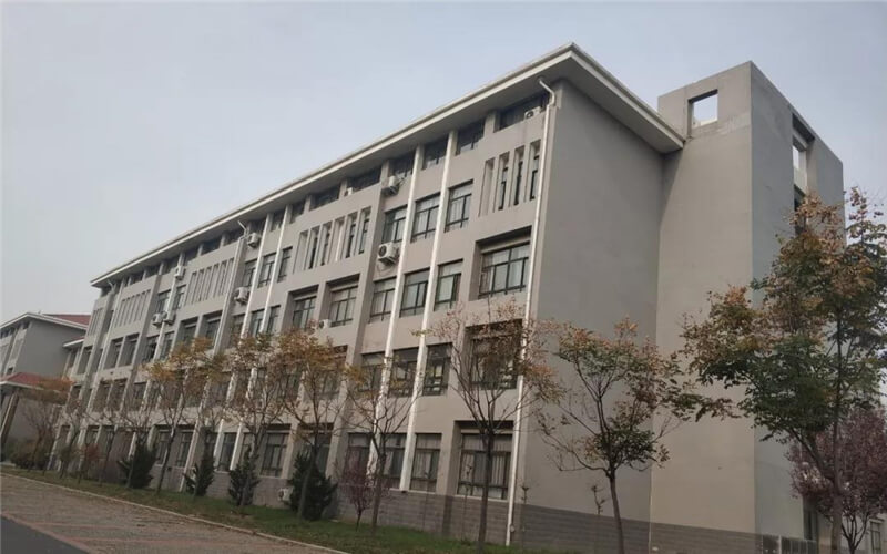河南司法警官职业学院校园风景