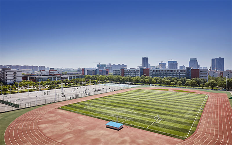 郑州信息科技职业学院校园风景