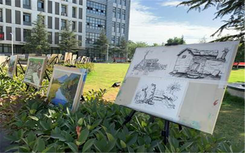 河南工业贸易职业学院校园风景