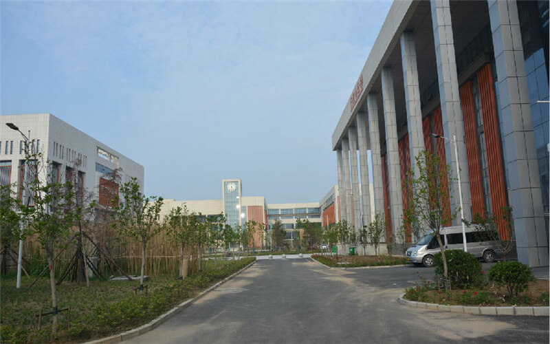 河南地矿职业学院校园风景