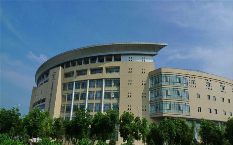 武汉科技大学校园风景