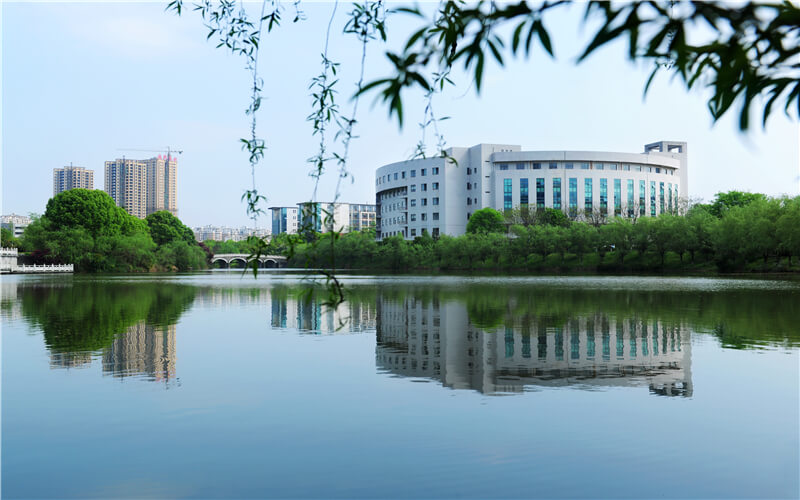 湖北科技学院校园风景