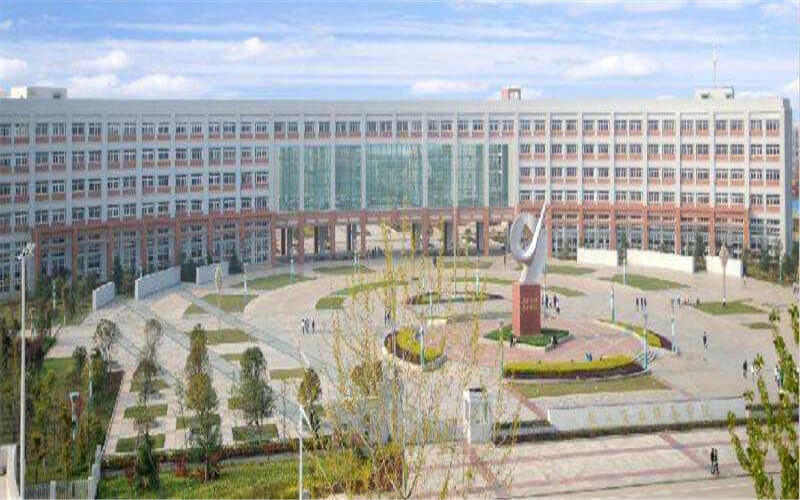 武汉商学院校园风景