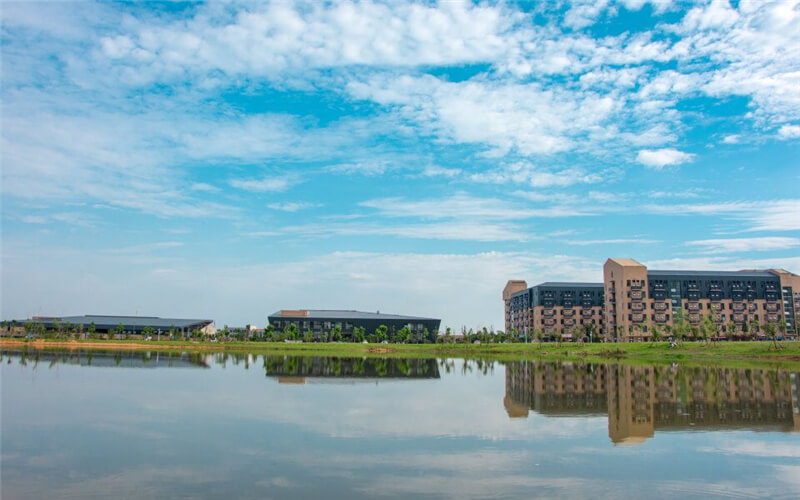 武汉晴川学院校园风景