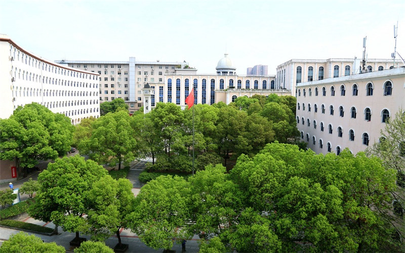 湖北商贸学院校园风景