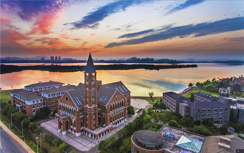 武汉设计工程学院校园风景