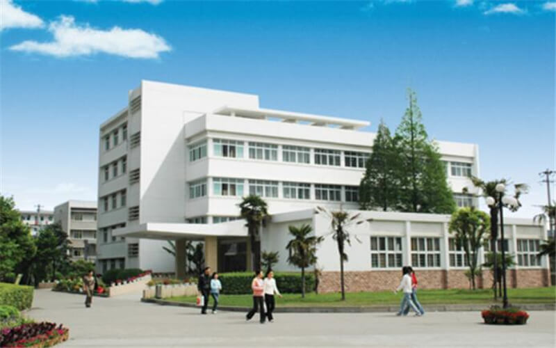 荆州理工职业学院校园风景