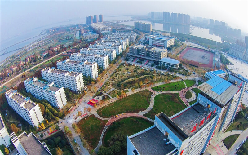 武汉城市职业学院校园风景