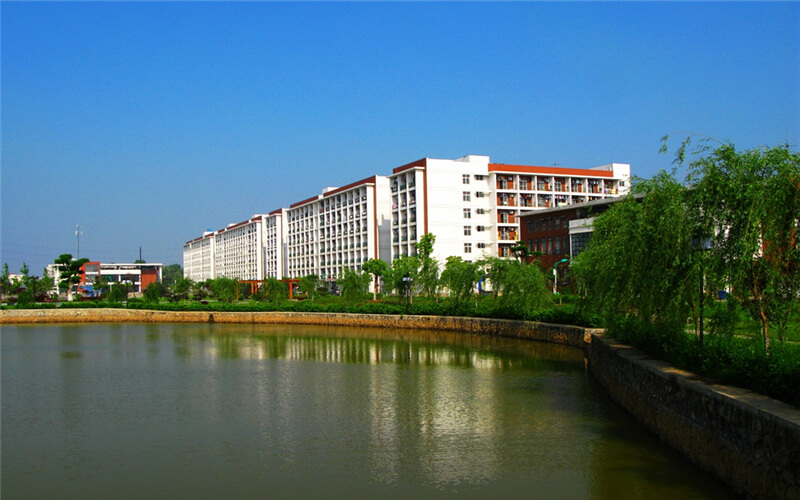 武汉城市职业学院校园风景