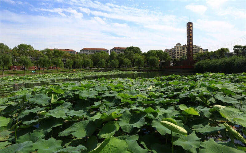 湖北职业技术学院校园风景