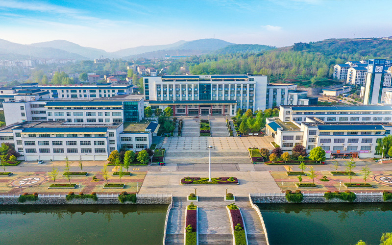襄阳职业技术学院校园风景