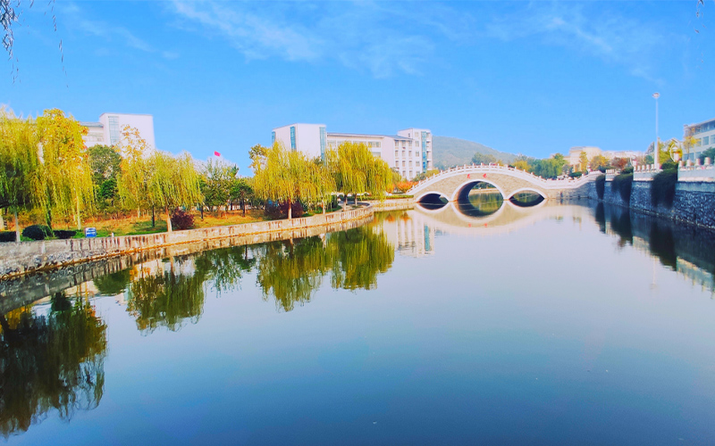 襄阳职业技术学院校园风景