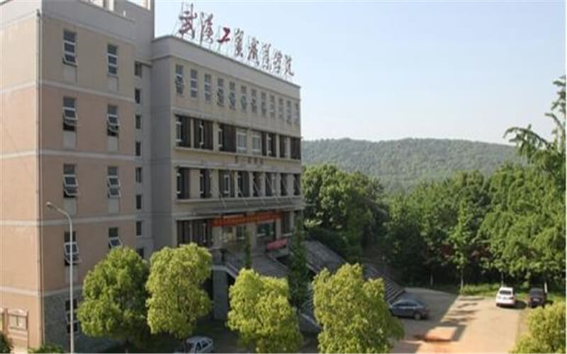 武汉工贸职业学院校园风景