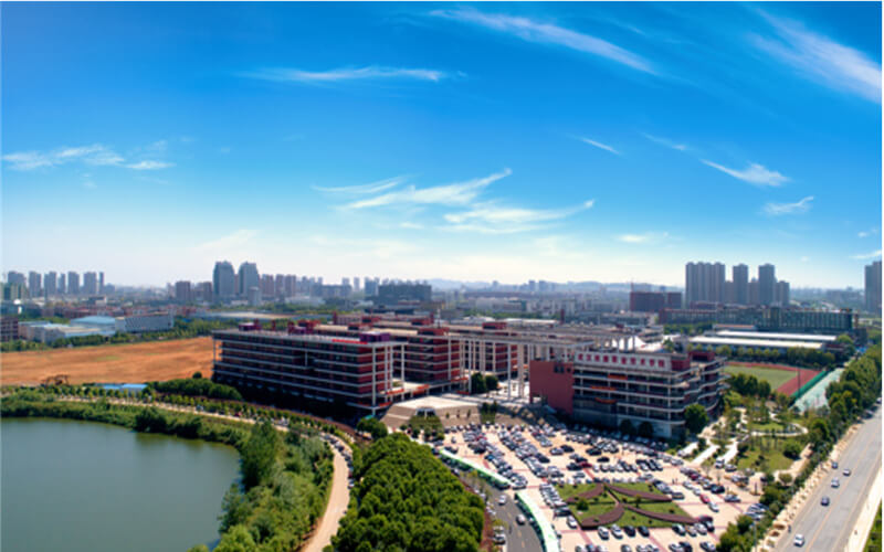 武汉铁路职业技术学院校园风景